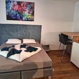 Apartmanhotel Flataid Gaestehaus Graschi - Steinbergstrasse, Graz